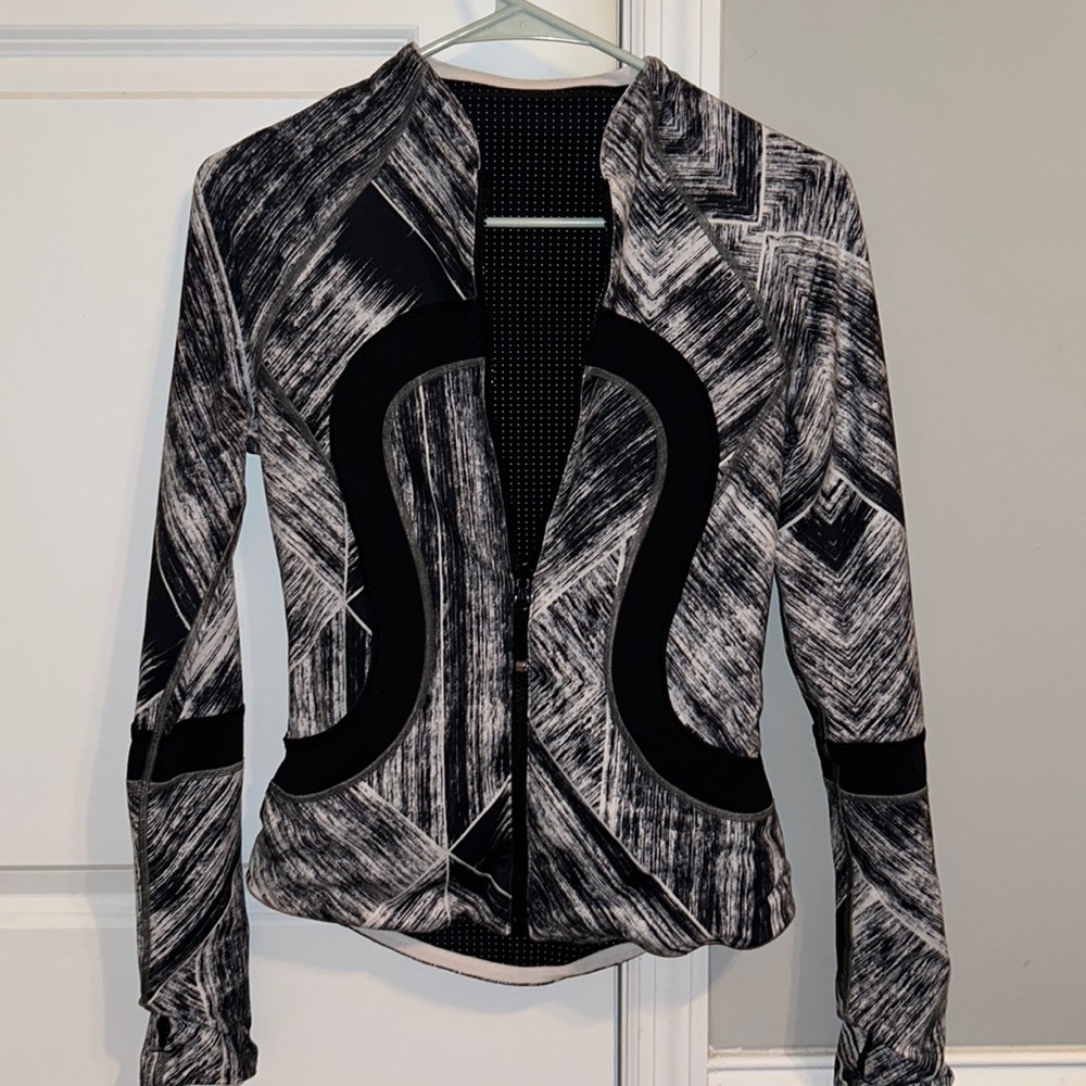 lululemon jacket